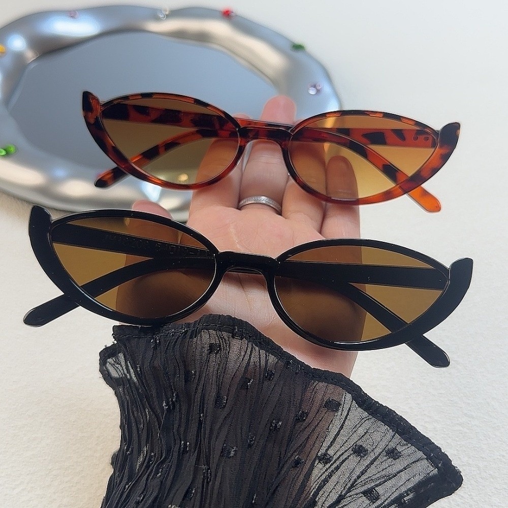 Kacamata Hitam Cat Eye Setenga - Vintage Fashion Photography ulasan dan harga