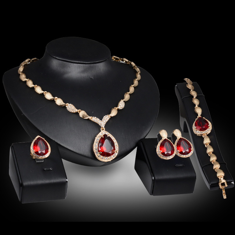 Set kalung, anting, dan gelang - Vintage Fashion Hong Kong ulasan dan harga